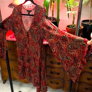 Forever 21 rust boho paisley long bell sleeved tunic top